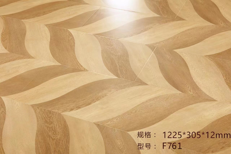 F761b.jpg